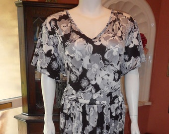 Super Size Plus Size Fantastisk Empire-klänning Storlek UK 34/36