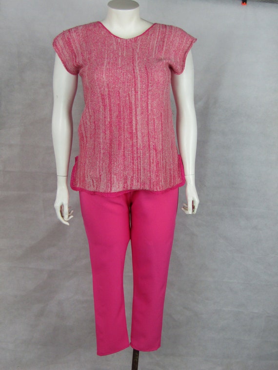 slim leg capris