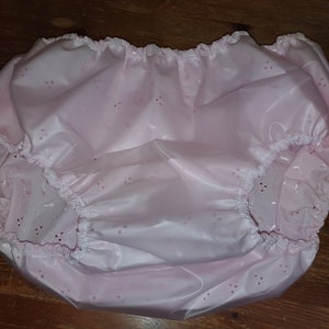 50/52 Hip Pink Broderie Anglaise covered Clear Plastic waterproof Pants FREE Delivery image 3