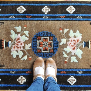 Vintage Chinese art deco rug in blue and brown / Small antique Peking bathroom and bedroom rug mat  CAS139