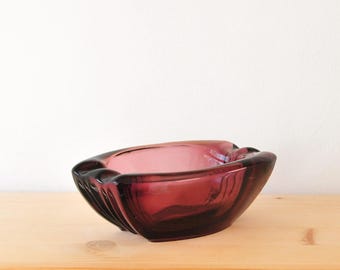 Purple Glass Ashtray, Vintage Glass Art, Glass Home Decor, CAS76