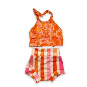 Retro 70s girl outfit, bummies and halter top set, two groovy outfit, halter top for girl, groovy baby outfit, groovy birthday theme outfit