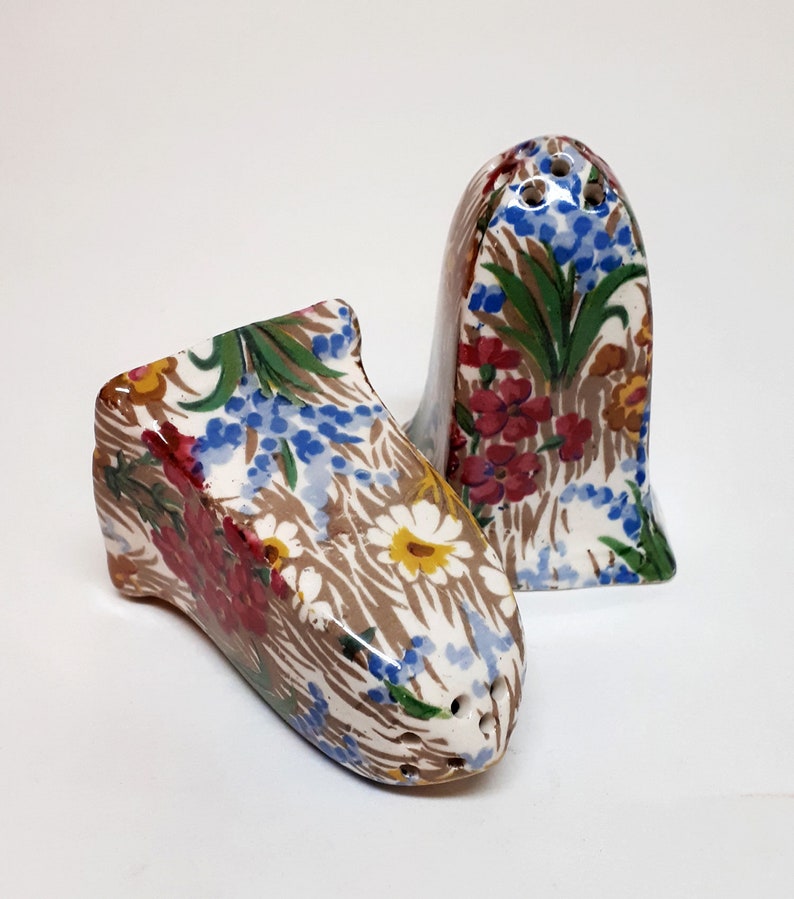 Vintage Royal Winton Chintz Marguerite Shakers