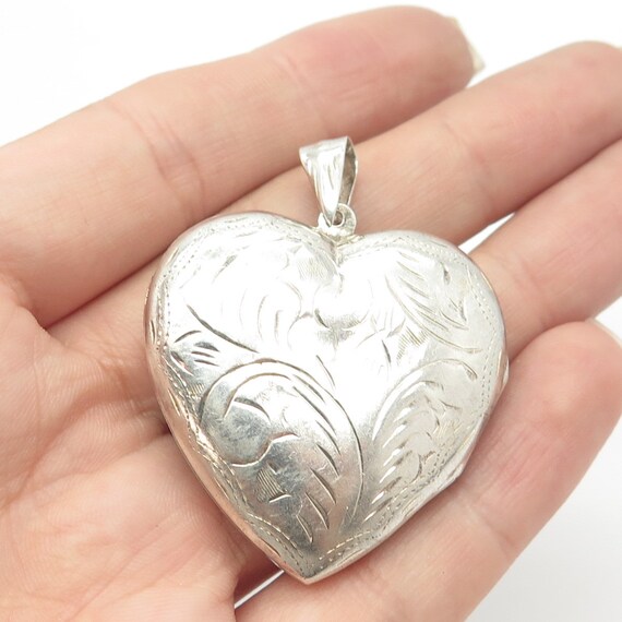 925 Sterling Silver Vintage Etched Heart Locket P… - image 2