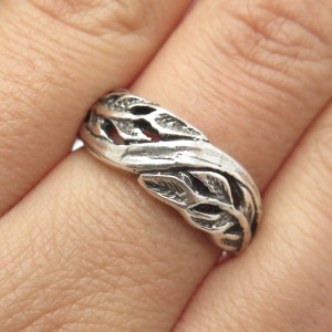 925 Sterling Silver Vintage Leaf Band Ring Size 8.25