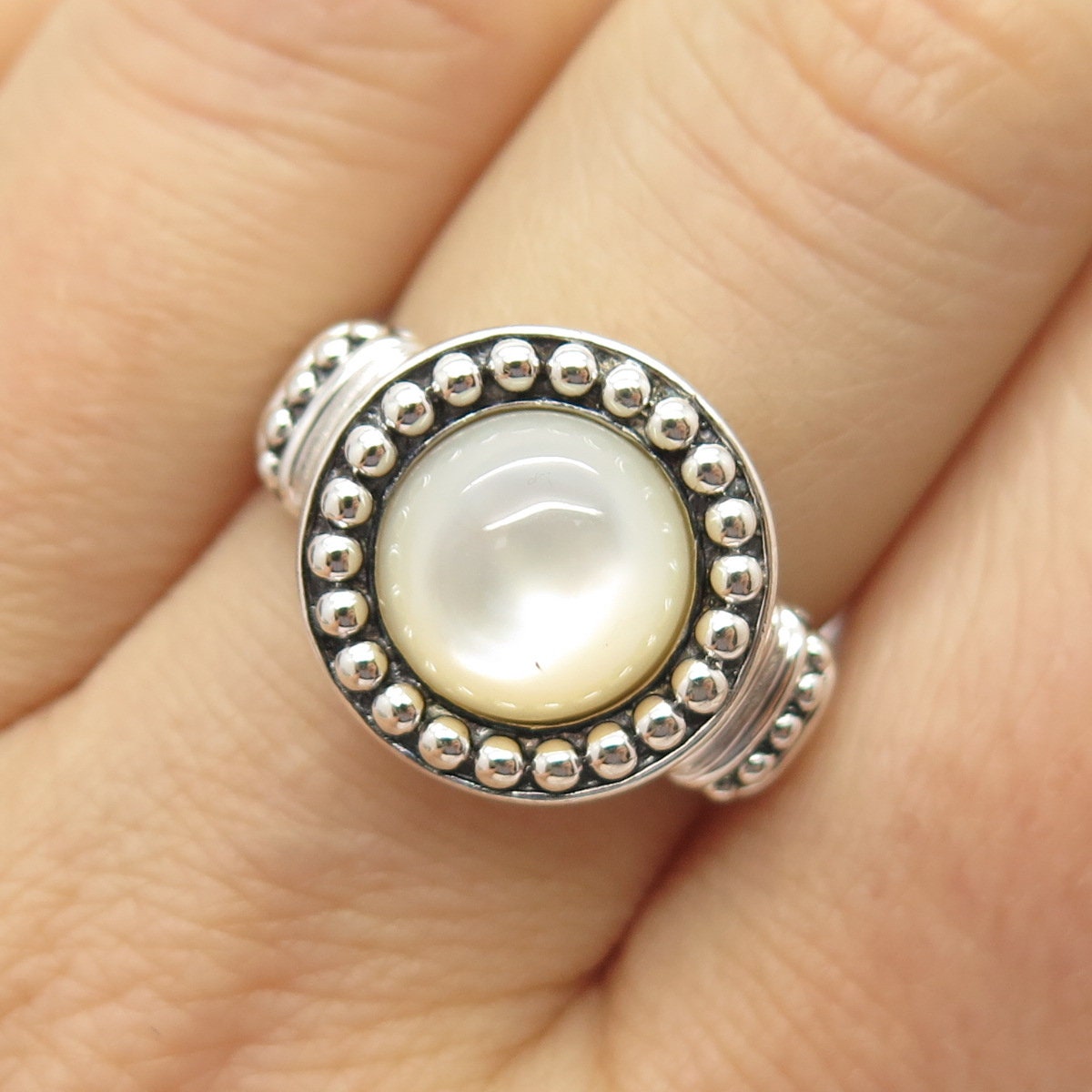 925 Sterling Silver Vintage Mexico Real Mother-of-Pearl Oval Ring Size 6 34