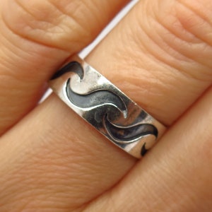 925 Sterling Silver Wave Design Band Ring Size 7 3/4