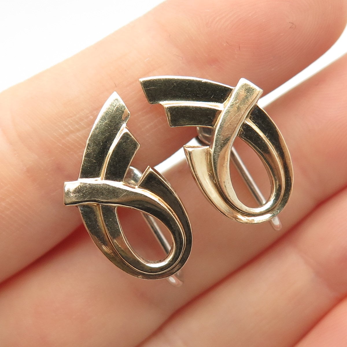 925 Sterling Silver 2-tone Vintage Swirl Ribbon Screw Back