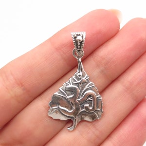925 Sterling Silver Vintage Om Mantra Leaf Pendant