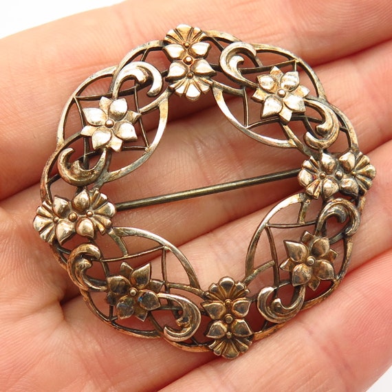 Sterling silver brooch Sterling silver brooch