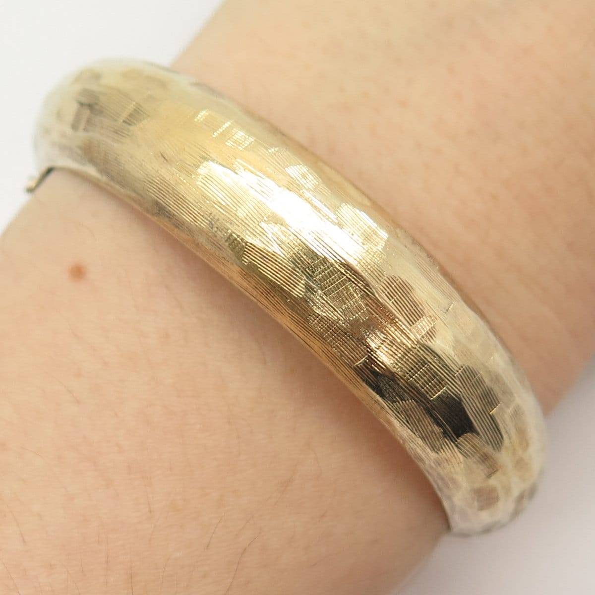 925 Sterling Silver Gold Plated Vintage Textured Hinged Bangle