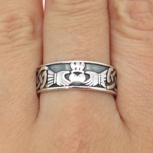 925 Sterling Silver Vintage Irish Claddagh Band Ring Size 10.5