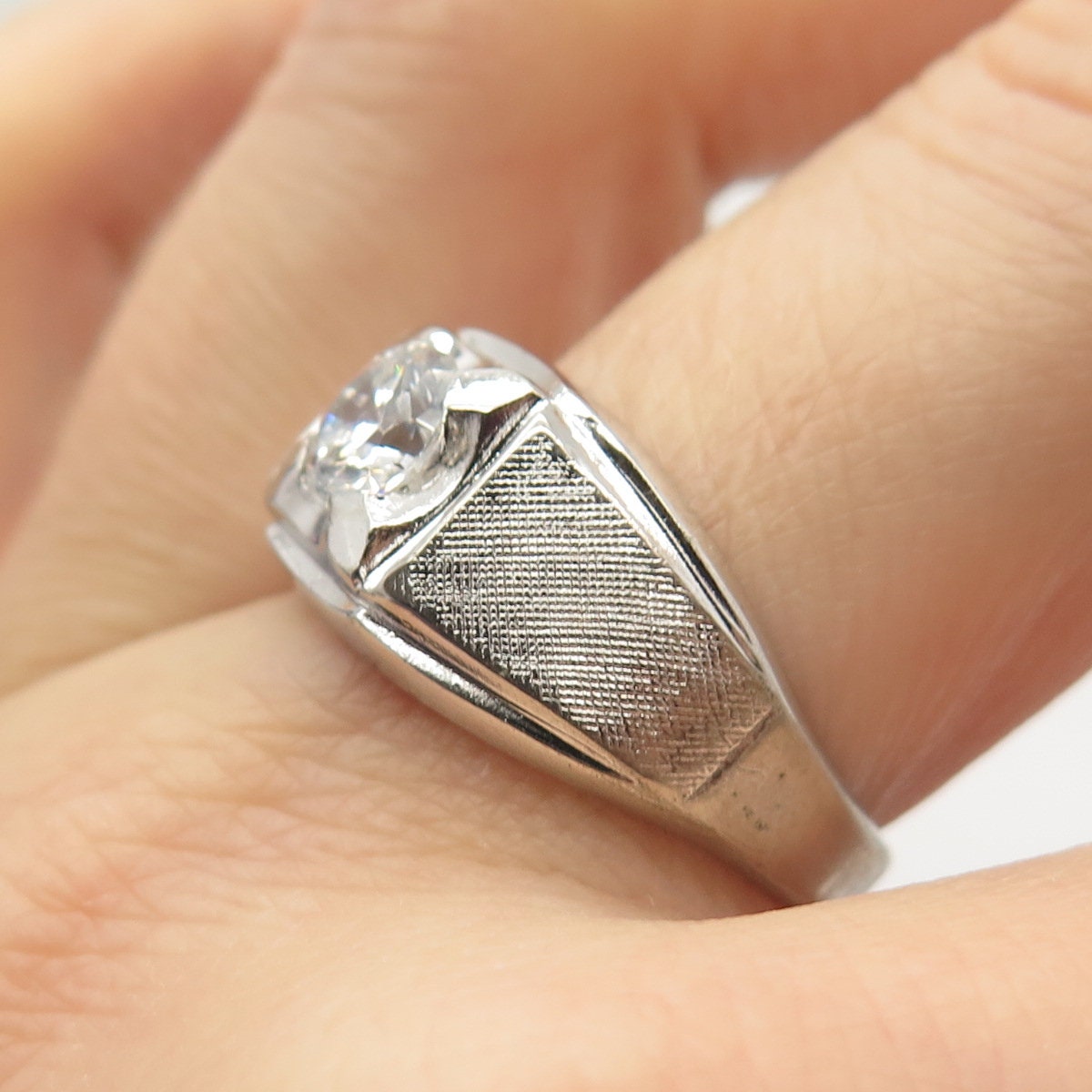 925 Sterling Silver Vintage Vargas C Z Satin Finish Ring