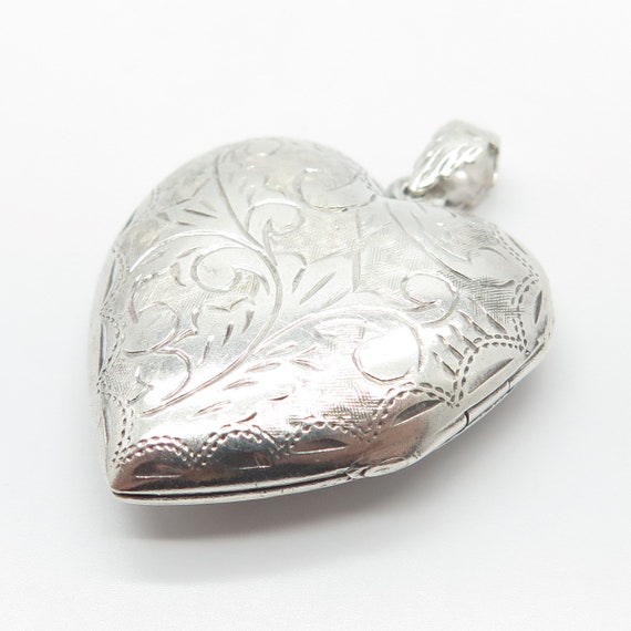 925 Sterling Silver Vintage Etched Heart Locket 3… - image 6