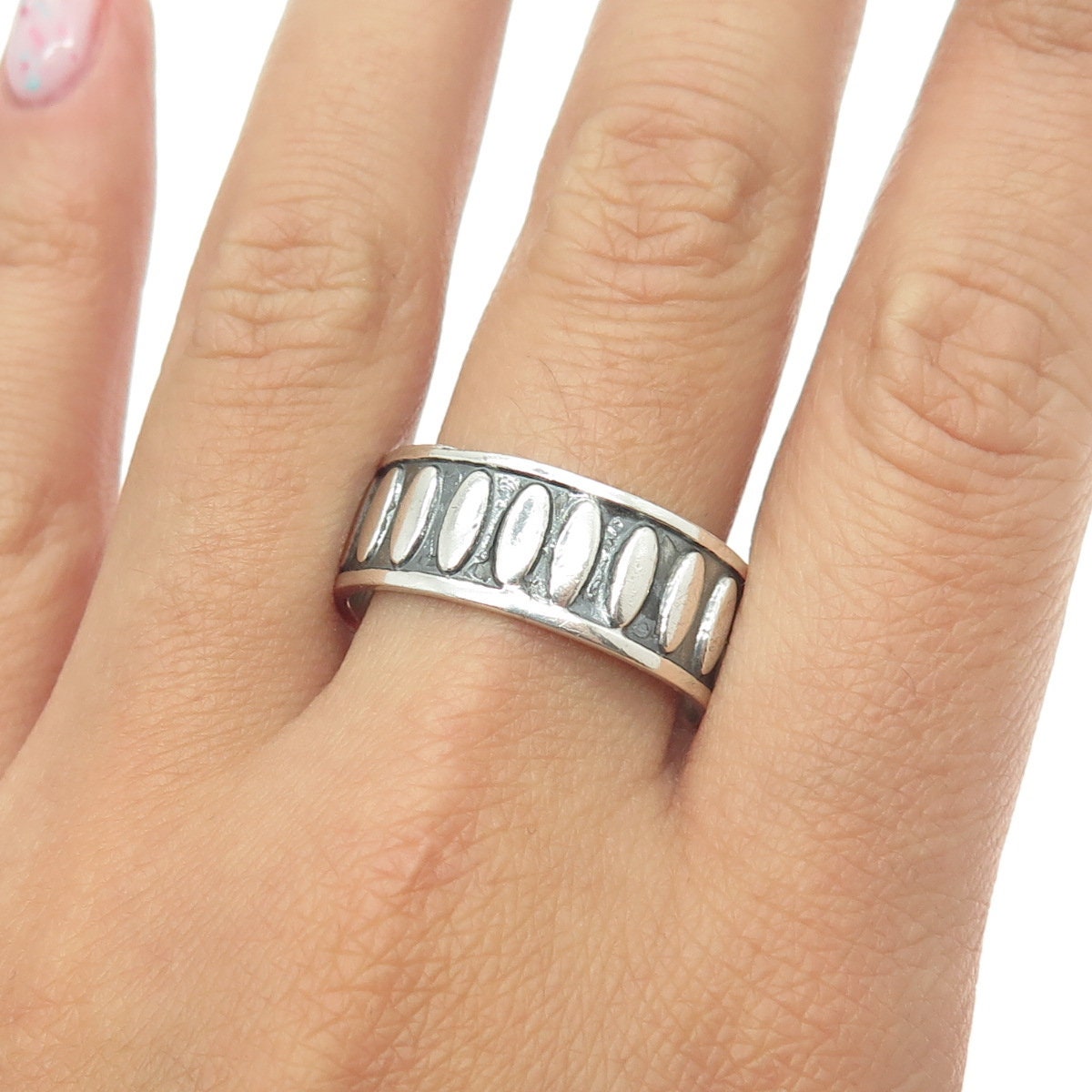 925 Sterling Silver Vintage Mexico Oval All Around Band Ring 925 Sterling Silver Vintage Mexico Oval All Around Band Ring