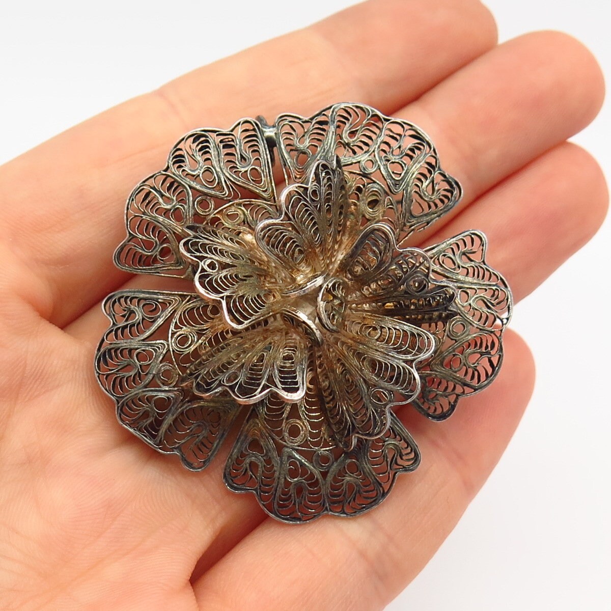 900 Silver Vintage Filigree Floral Design Pin Brooch 900 Silver Vintage Filigree Floral Design Pin Brooch
