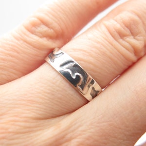 925 Sterling Silver Vintage Fish Band Ring Size 6.75
