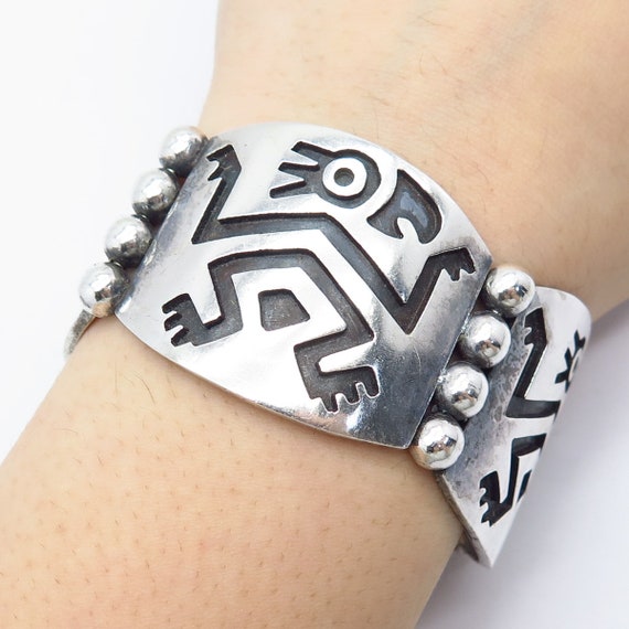 925 Sterling Silver Vintage Mexico Tribal Hinged Bangle Bracelet 