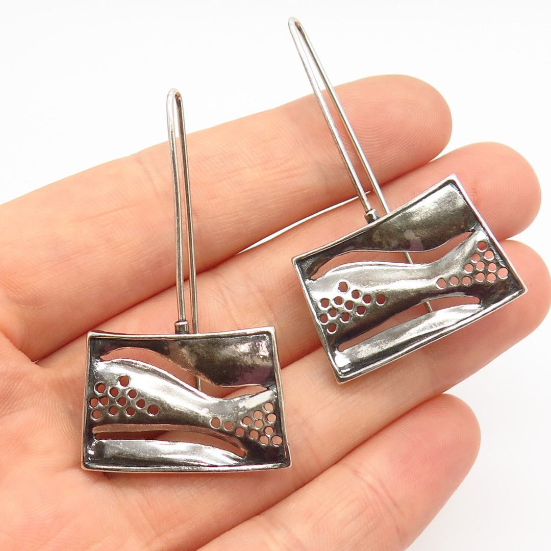 925 Silver Sparkle Dot Curve Earrings main image 0