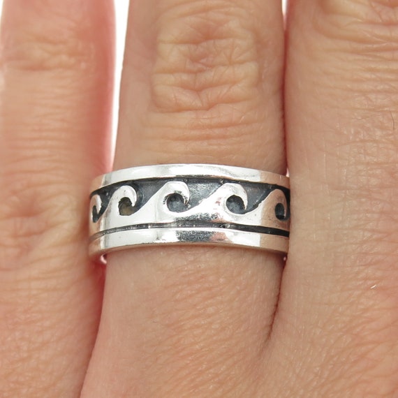 925 Sterling Silver Vintage Water Pattern Band Ri… - image 1