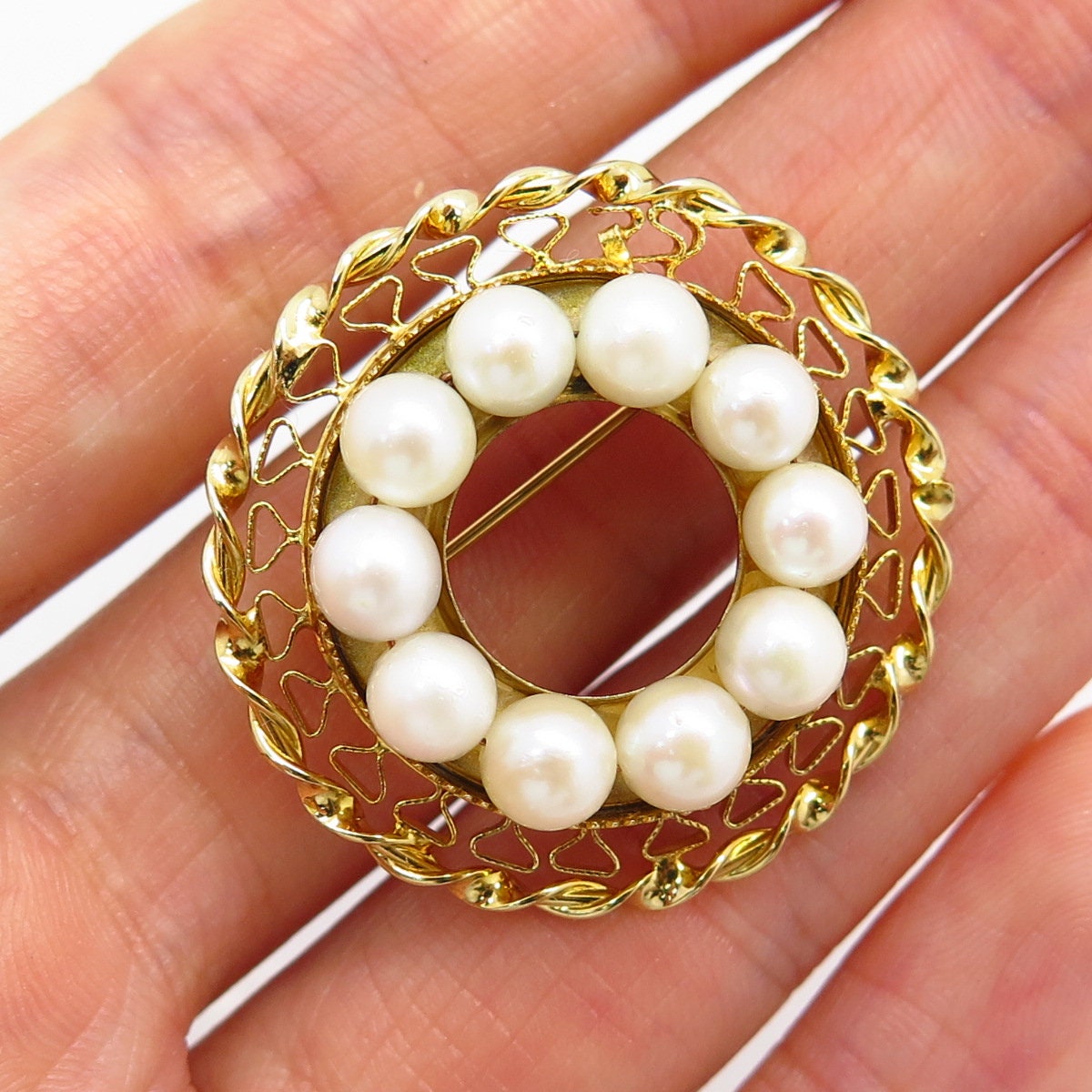 Vintage Star Signed Floral Brooch Rhinestone Gold Tone with