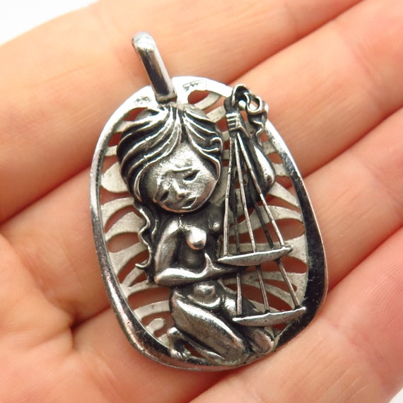 925 Sterling Silver Libra Zodiac Sign Design Penda