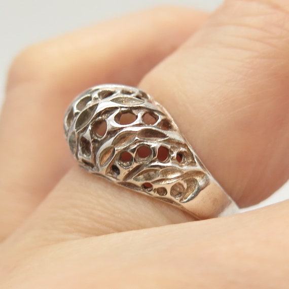 925 Sterling Silver Vintage Cutout Domed Ring Siz… - image 2