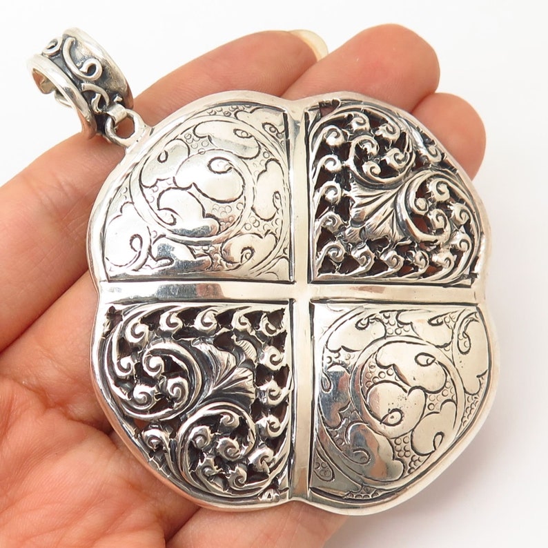 925 Sterling Silver Vintage Large Heavy Patterned Plate Pendant