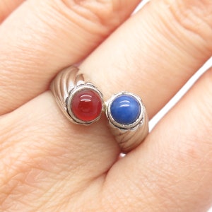925 Sterling Silver Vintage Carnelian and Faux Star Sapphire Bypass Ring Size 7.25