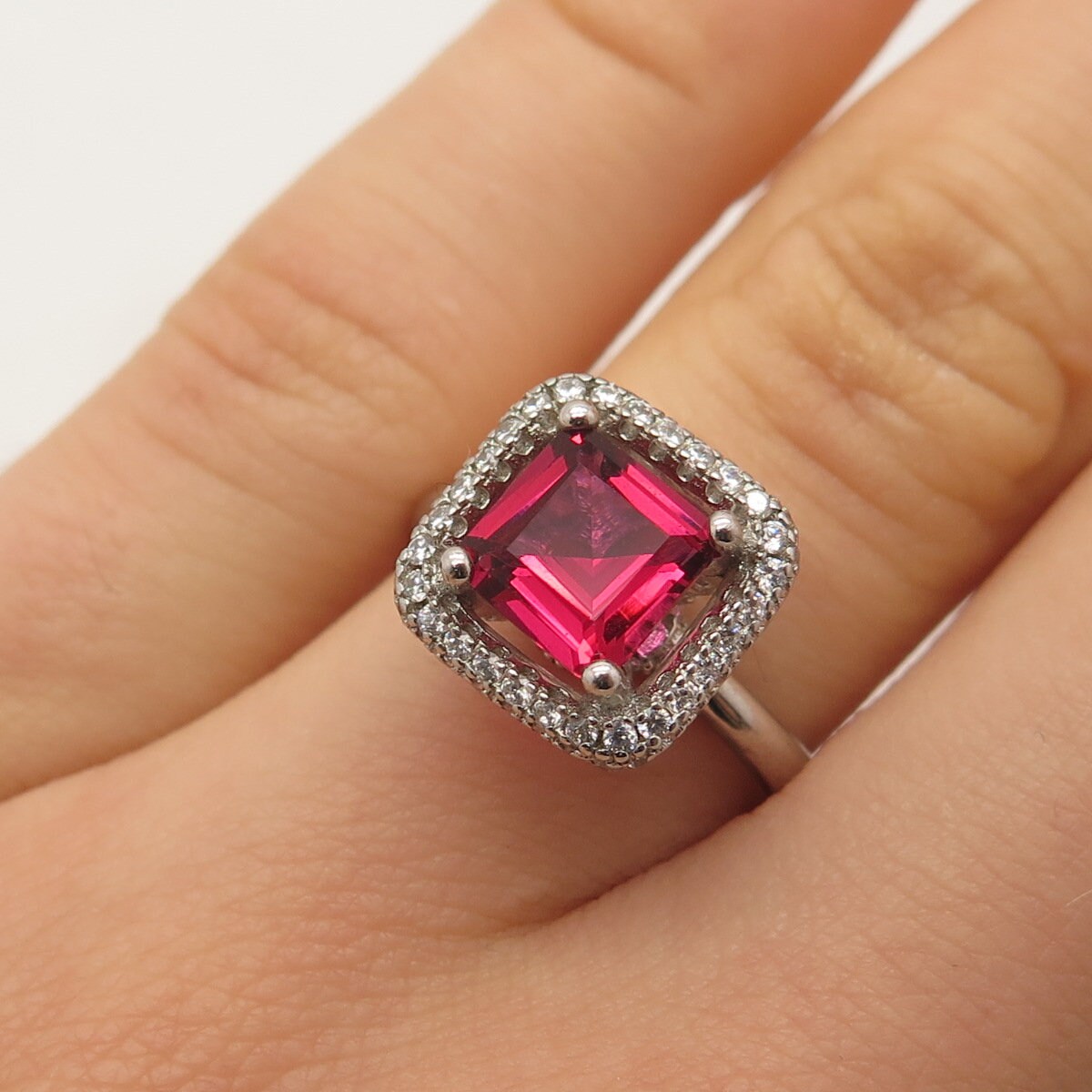 S925 Sterling Silver Pink and White C Z Square Ring Size S925 Sterling Silver Pink and White C Z Square Ring Size