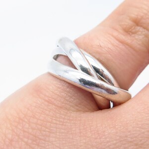 925 Sterling Silver Vintage Triple Interlocked Ring Size 5.75