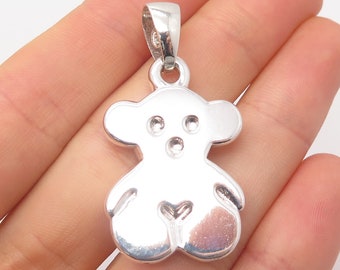 925 Sterling Silver Vintage Bear Pendant