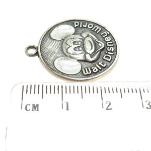 DISNEY 925 Sterling Silver Vintage Walt Disney World Mickey Mouse Pendant immagine 3