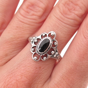 925 Sterling Silver Vintage Real Black Onyx Floral Oxidized Ring Size 8