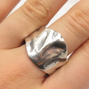925 Sterling Silver Vintage Wrinkled Ring Size 12.25