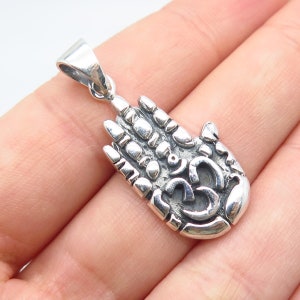 925 Sterling Silver Vintage Om Mantra Hand Pendant
