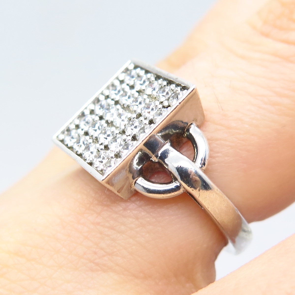 925 Sterling Silver Vintage Gems En Vogue Pave C Z Ring Size
