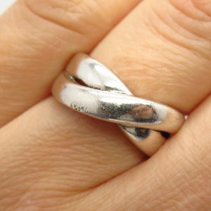 925 Sterling Silver Crossover Design Band Ring Size 5 3/4