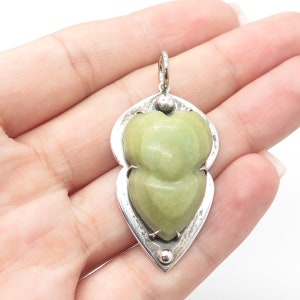 925 Sterling Silver Vintage Real Pear-Cut Shaped Jade Gem Pear Pendant