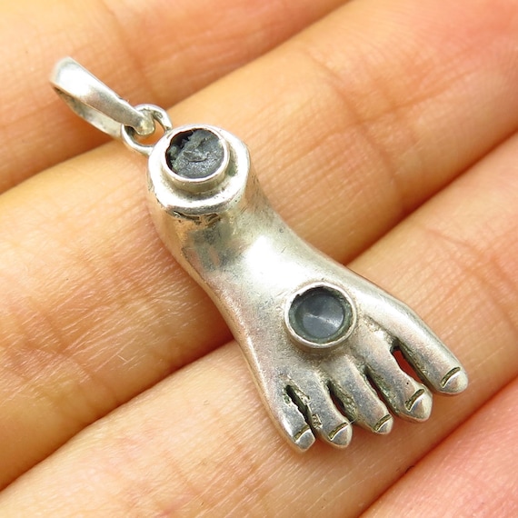 Vtg 925 Sterling Silver Bigfoot Foot Pendant