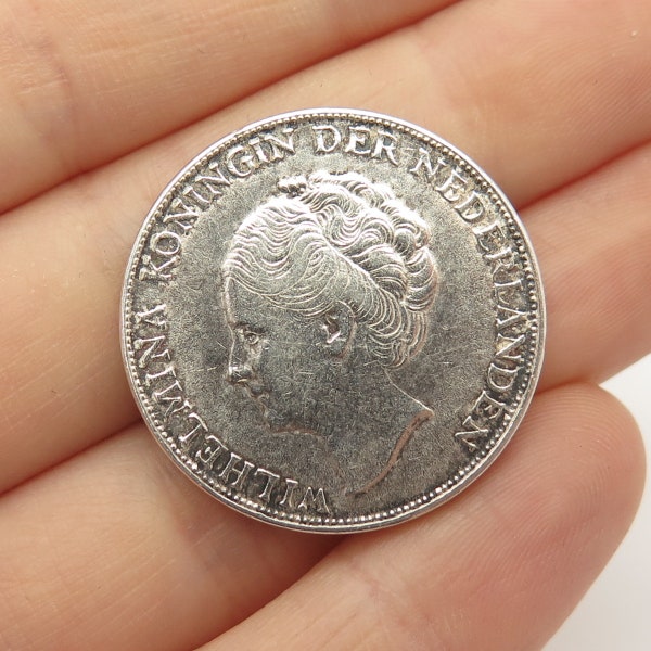 720 Silver Antique 1944 Netherlands Queen Wilhelmina 1 Gulden Pin Brooch