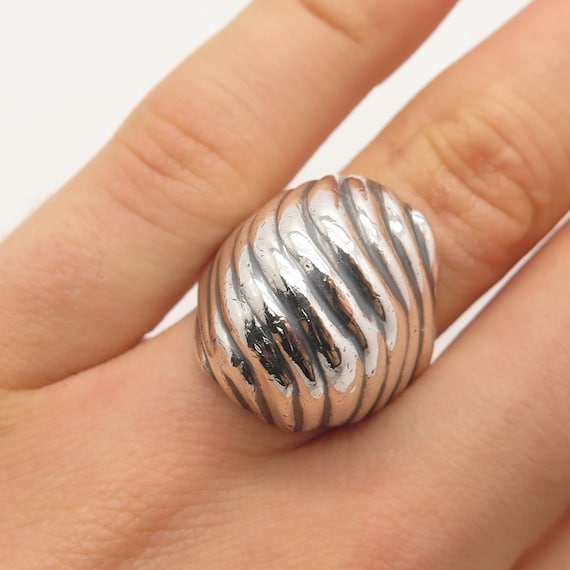 925 Sterling Silver Vintage Mexico Ribbed Domed R… - image 1