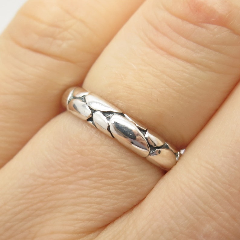 925 Sterling Silver Antiqued and Polished Believe Ring Size 8 925 Sterling Silver Antiqued and Polished Believe Ring Size 8