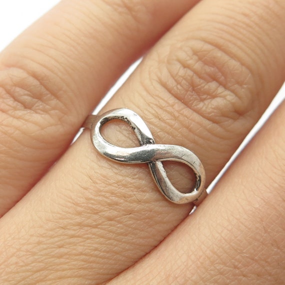 925 Sterling Silver Vintage Infinity Ring Size 7.… - image 1