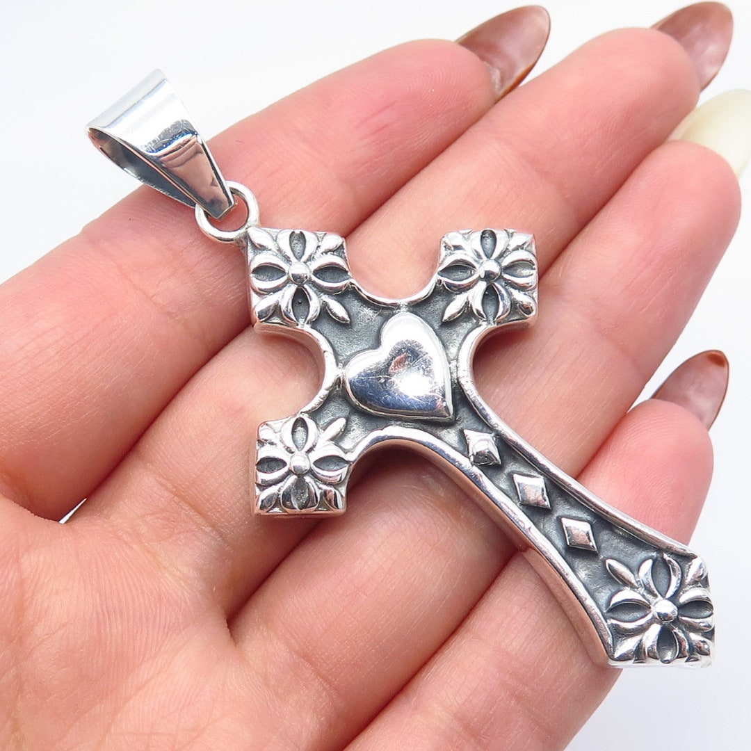 【ヴィンテージ】STERLING SILVER 950 コンパクト 950 Silver Vintage Heart Ornate Cross Pendant - Etsy