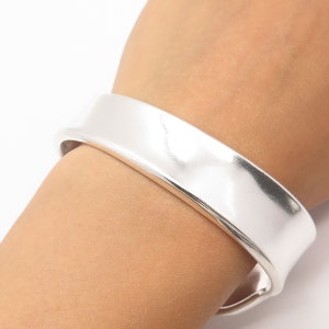925 Sterling Silver Vintage Smooth Modernist Cuff Bracelet 6.25&quot;
