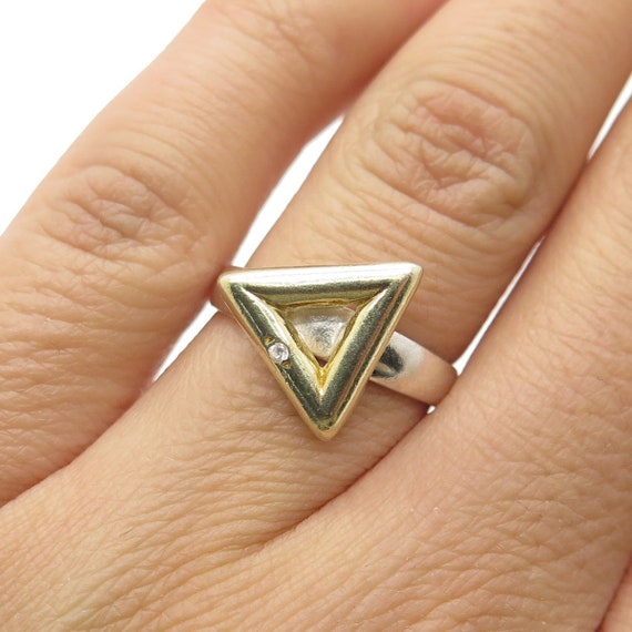 925 Sterling Silver 2-tone Vintage Round-cut C Z Triangle 