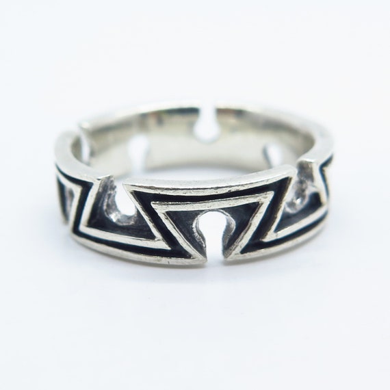 Koral Jewelry Garnet Oval Ring - 925 Sterling Silver Vintage Boho Style (US Sizes 6-9) - View #6