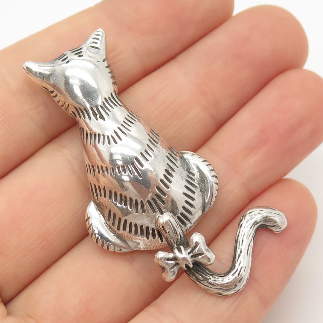 925 Sterling Silver Vintage Mexico Sitting Cat and Bow Tie