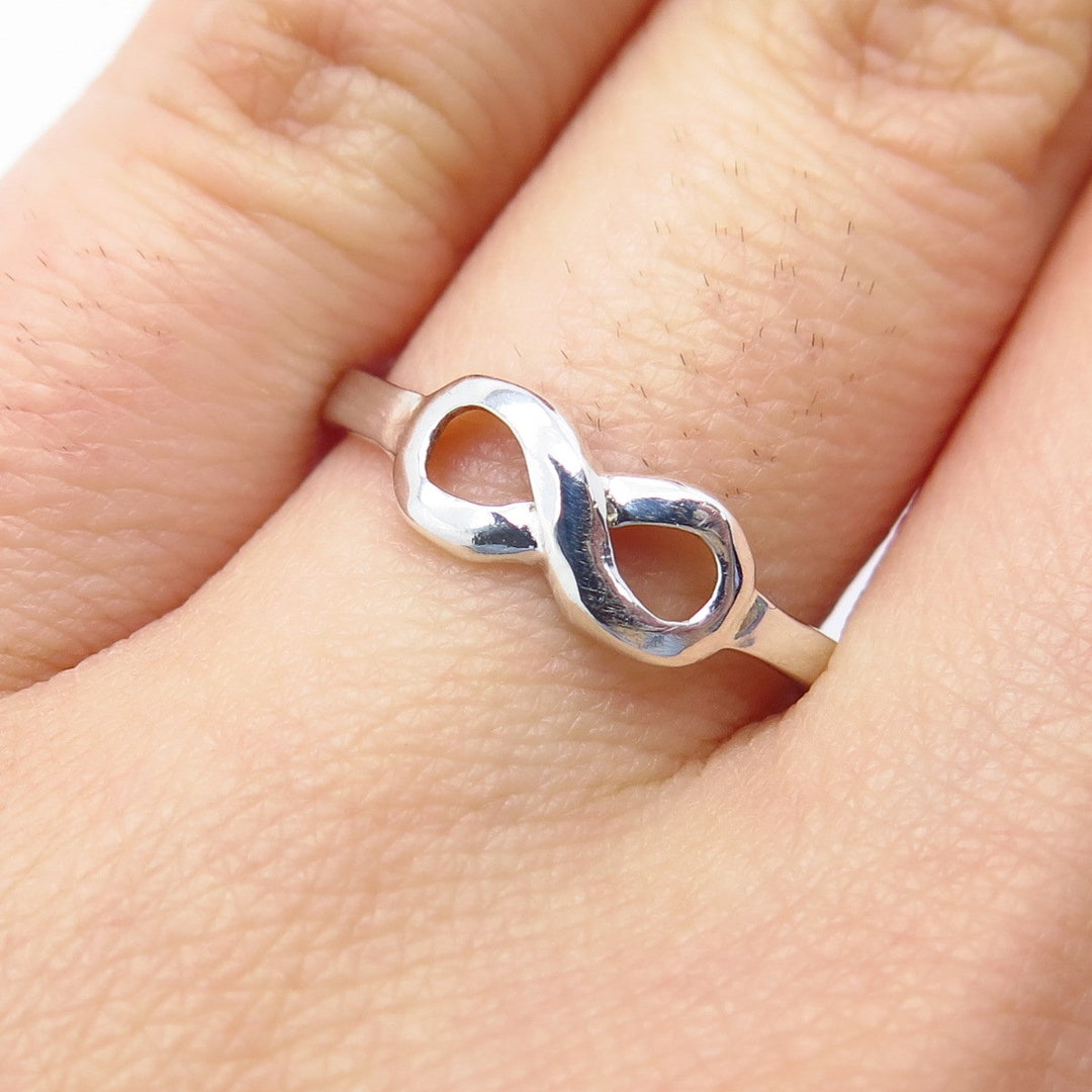 925 Sterling Silver Vintage Infinity Ring Size 7 - Etsy 925 Sterling Silver Vintage Infinity Ring Size 7 - Etsy
